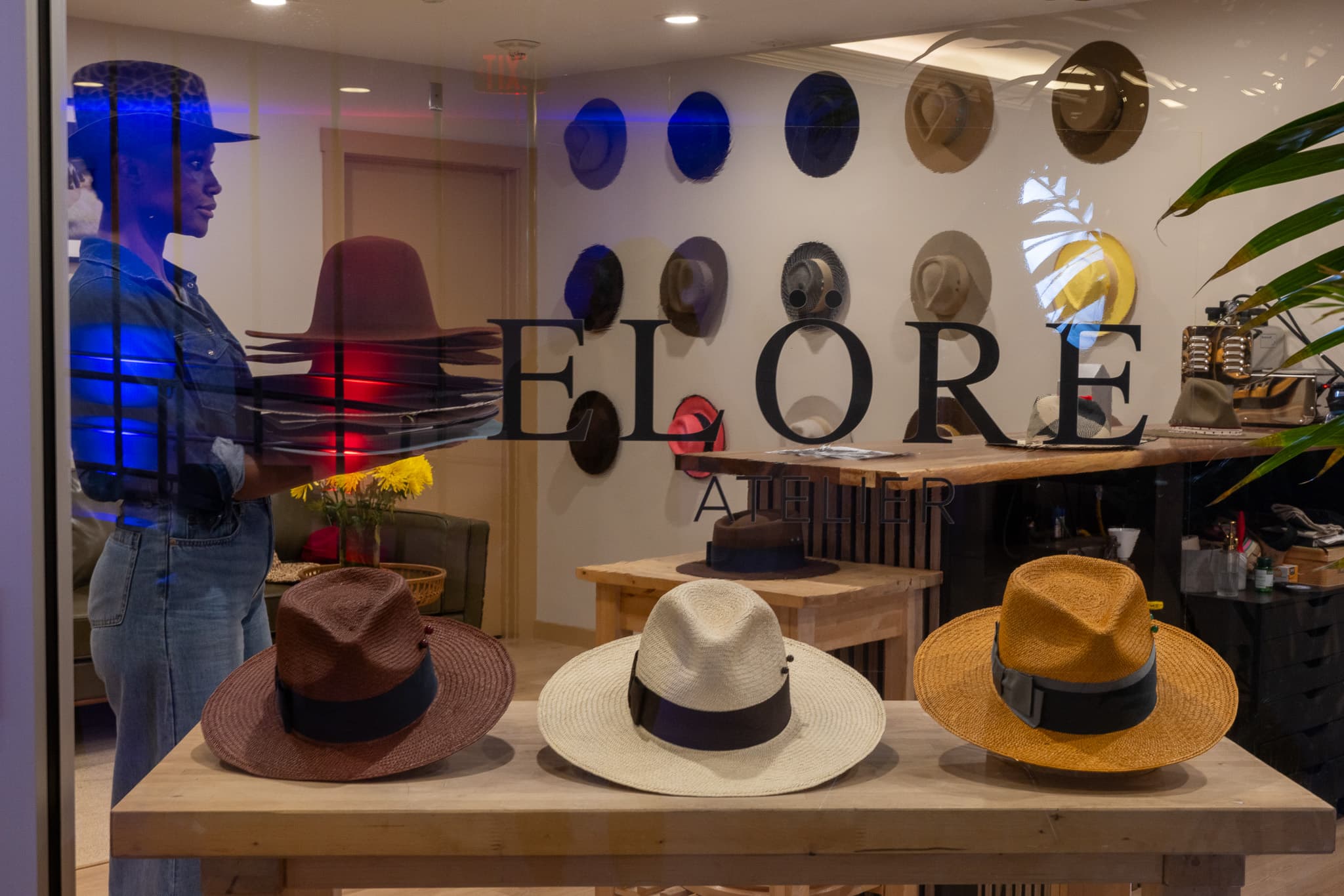 ELÖRE ATELIER hat